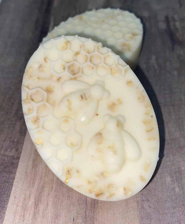 Creamy Goat Milk, Oatmeal and Honey Bee Soap